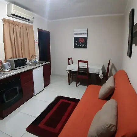 מלון דירות 'young'seven Saint Julian's