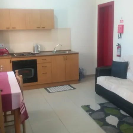 'young'seven 2* Saint Julian's