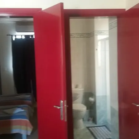 'young'seven Saint Julian's