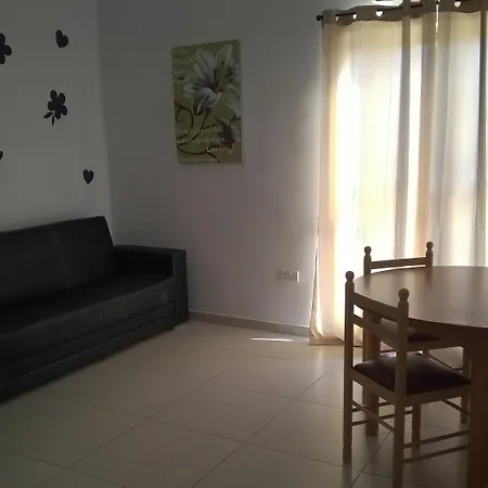 'young'seven 2* Saint Julian's