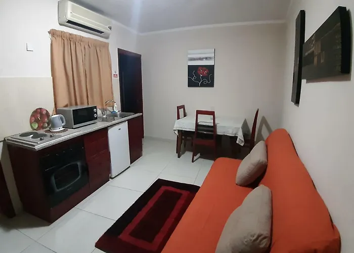 Ξενοδοχείο με διαμερίσματα 'young'seven Saint Julian's